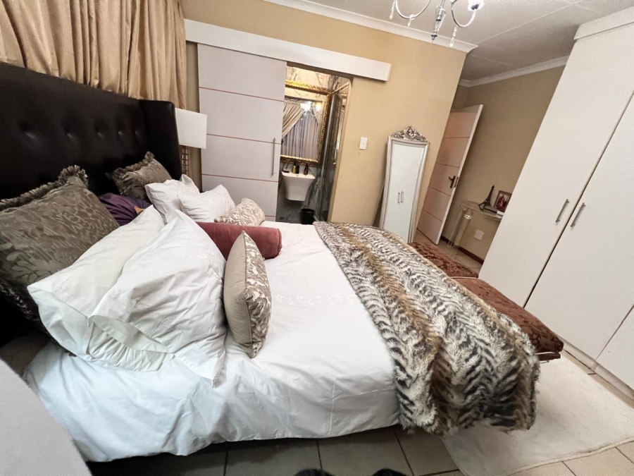 3 Bedroom Property for Sale in Olympus AH Gauteng