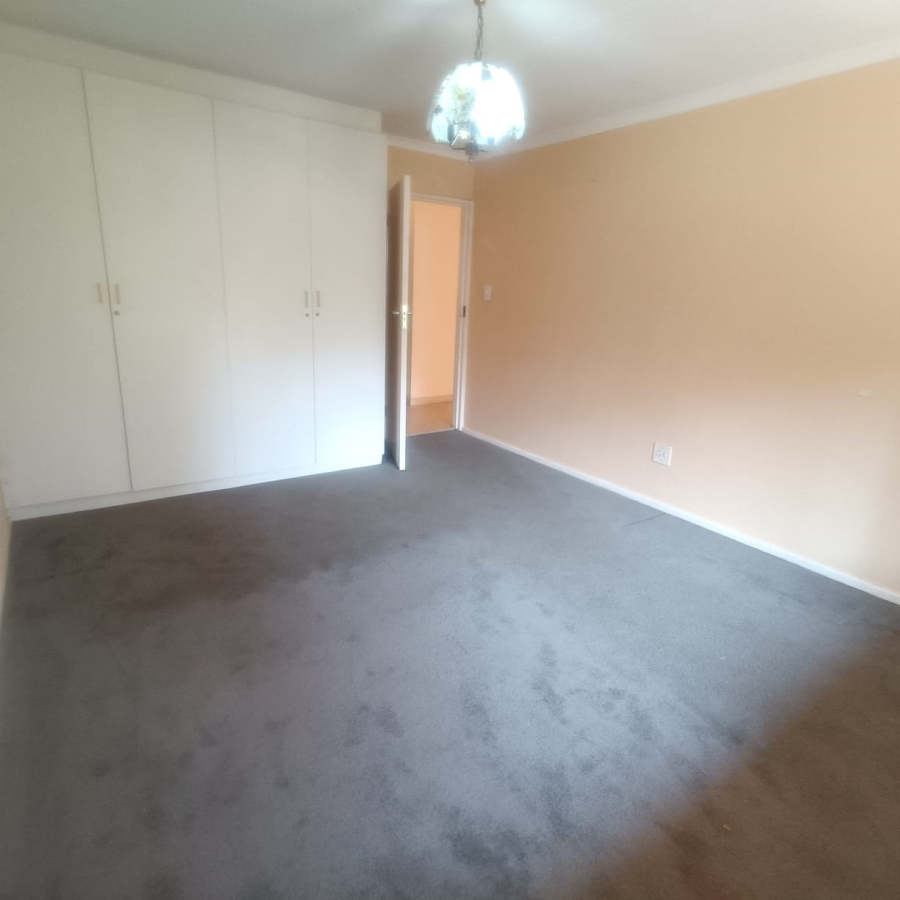 To Let 2 Bedroom Property for Rent in Northcliff Gauteng