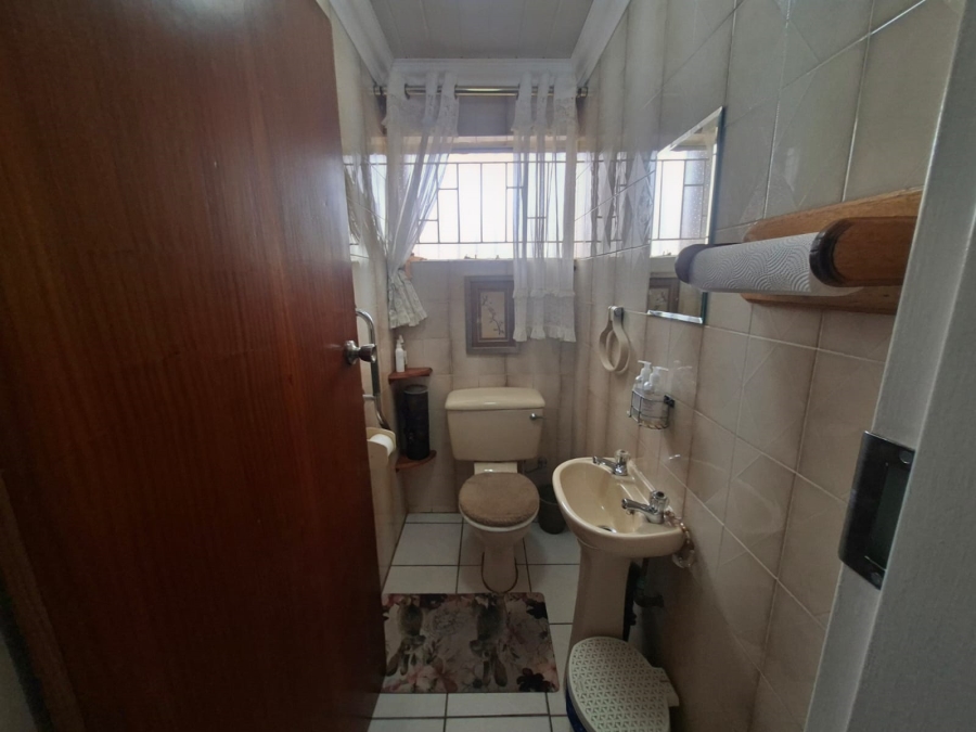 4 Bedroom Property for Sale in Rant En Dal Gauteng