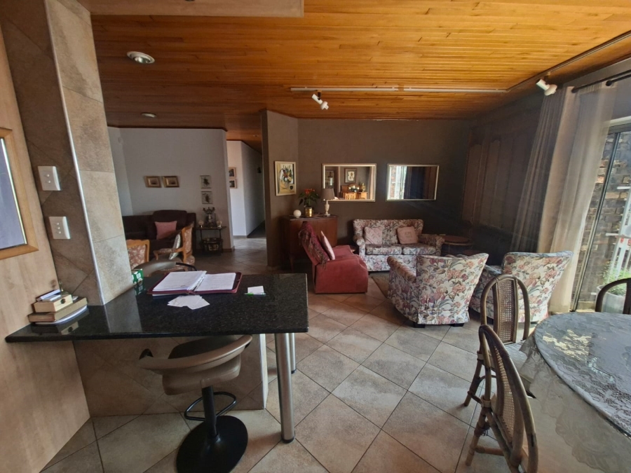 4 Bedroom Property for Sale in Rant En Dal Gauteng