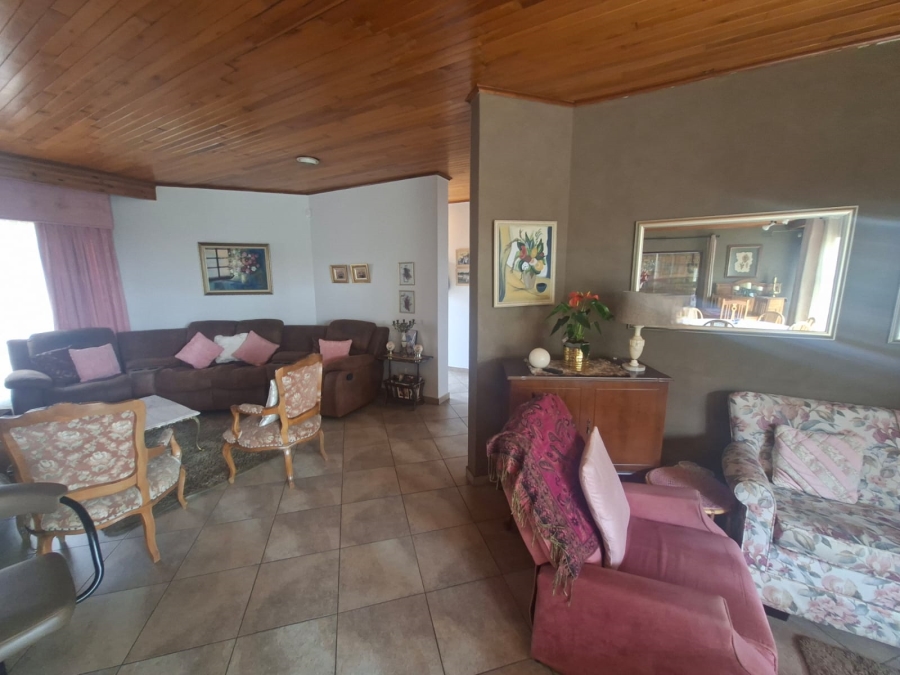 4 Bedroom Property for Sale in Rant En Dal Gauteng
