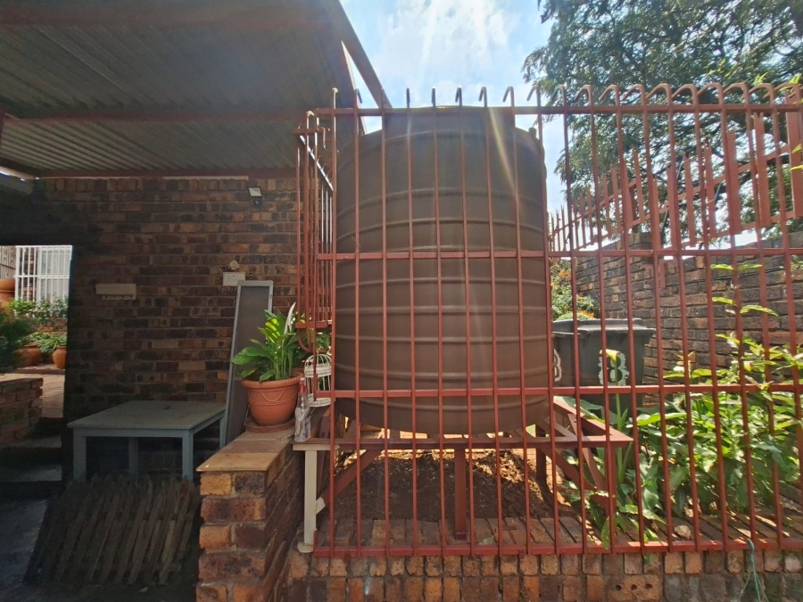4 Bedroom Property for Sale in Rant En Dal Gauteng