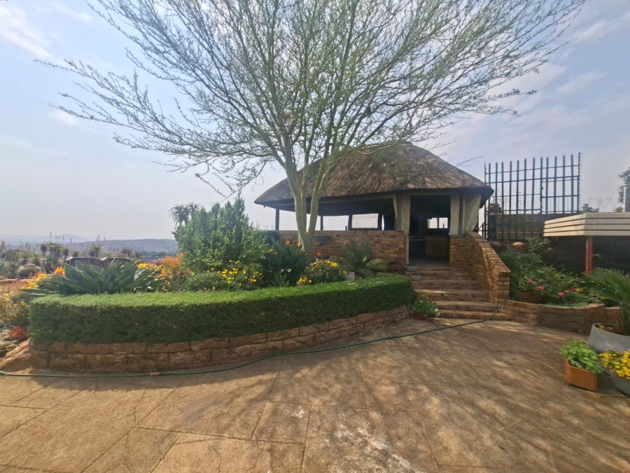 4 Bedroom Property for Sale in Rant En Dal Gauteng