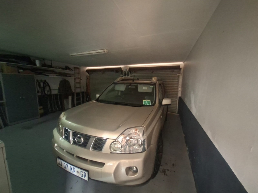 4 Bedroom Property for Sale in Rant En Dal Gauteng