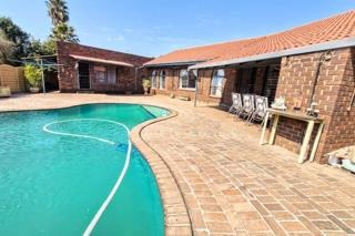 3 Bedroom Property for Sale in Petersfield Gauteng