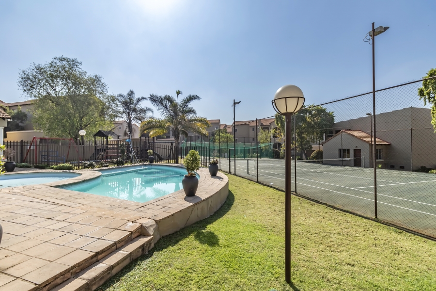 2 Bedroom Property for Sale in Noordhang Gauteng
