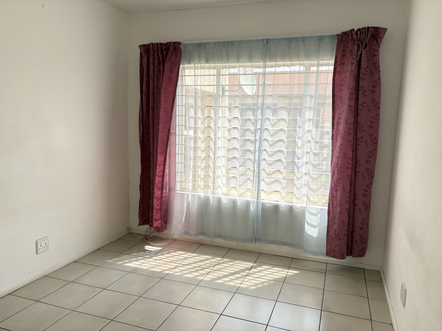 1 Bedroom Property for Sale in North Riding AH Gauteng