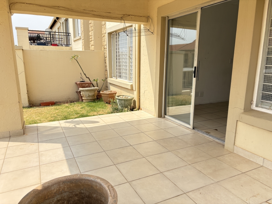 1 Bedroom Property for Sale in North Riding AH Gauteng