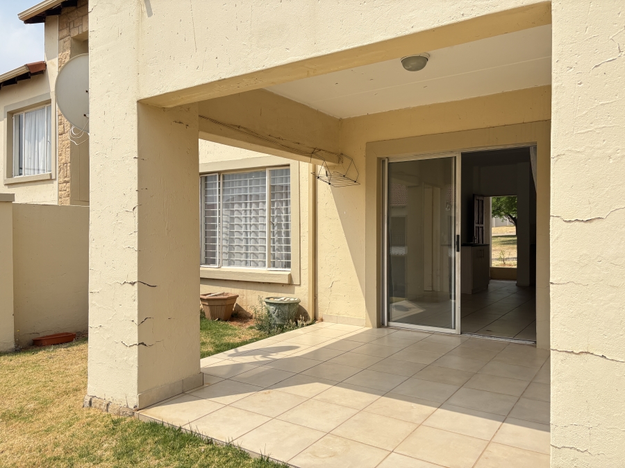 1 Bedroom Property for Sale in North Riding AH Gauteng