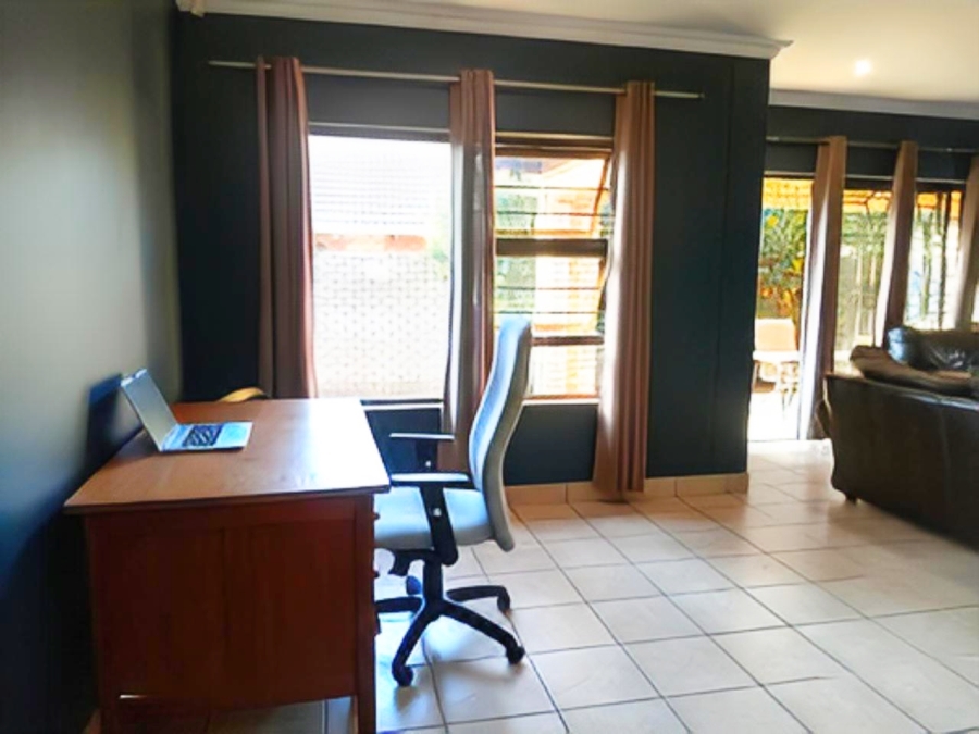 2 Bedroom Property for Sale in Willow Park Manor Gauteng