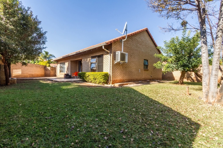 2 Bedroom Property for Sale in Willow Park Manor Gauteng