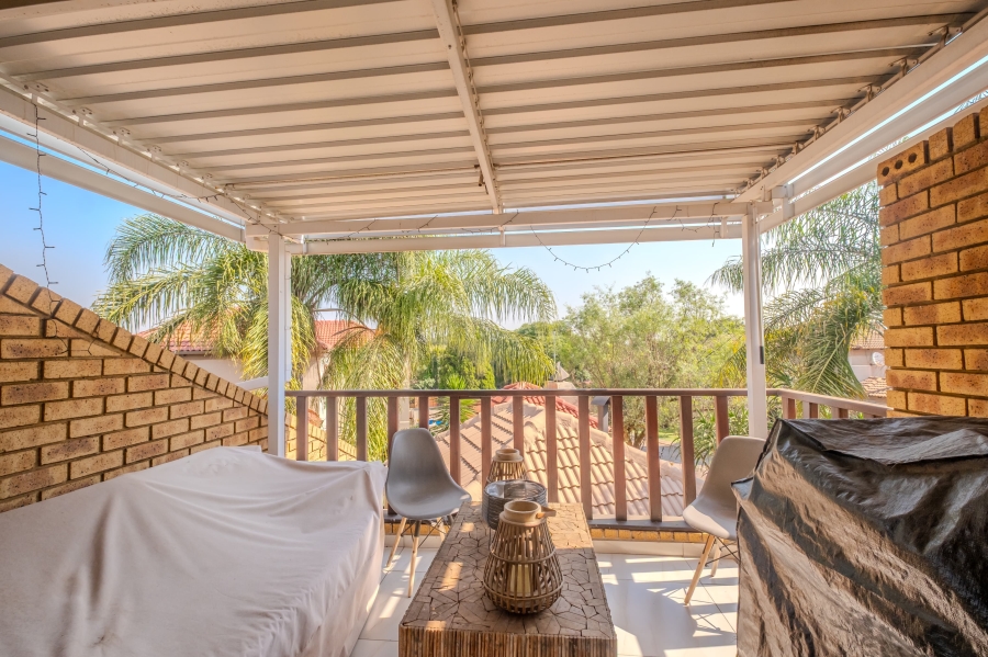 3 Bedroom Property for Sale in Faerie Glen Gauteng