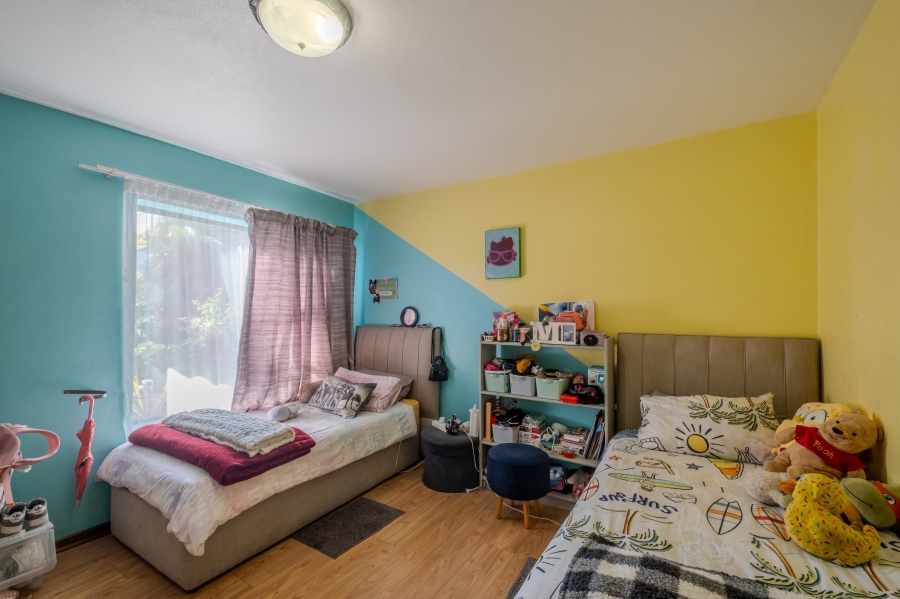 3 Bedroom Property for Sale in Faerie Glen Gauteng