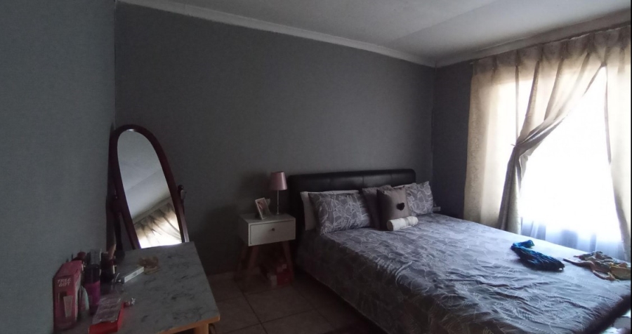 3 Bedroom Property for Sale in Clayville Gauteng