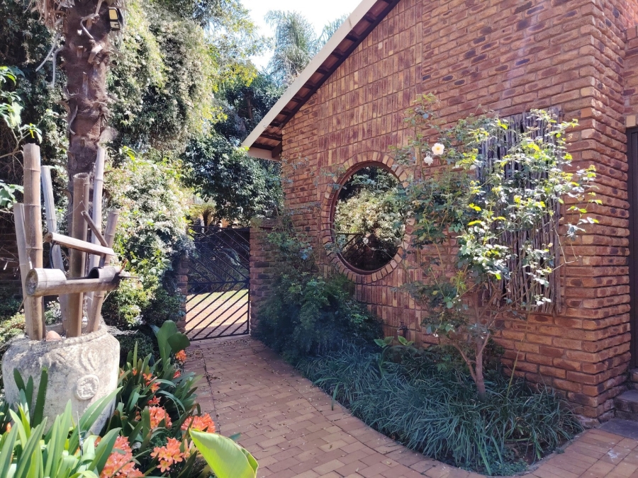 3 Bedroom Property for Sale in Glen Marais Gauteng
