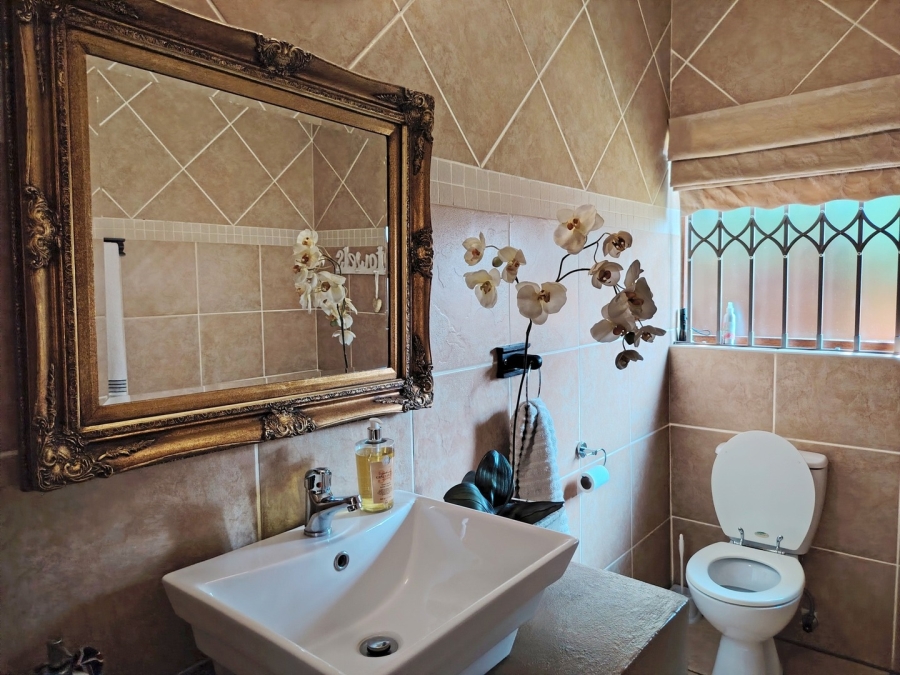 3 Bedroom Property for Sale in Glen Marais Gauteng