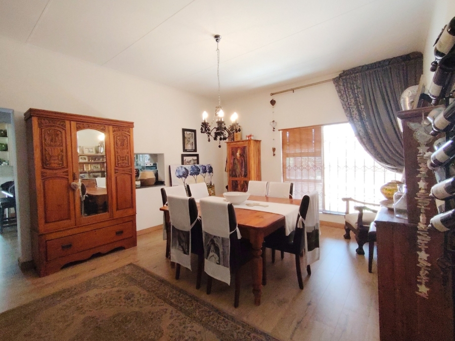 3 Bedroom Property for Sale in Glen Marais Gauteng
