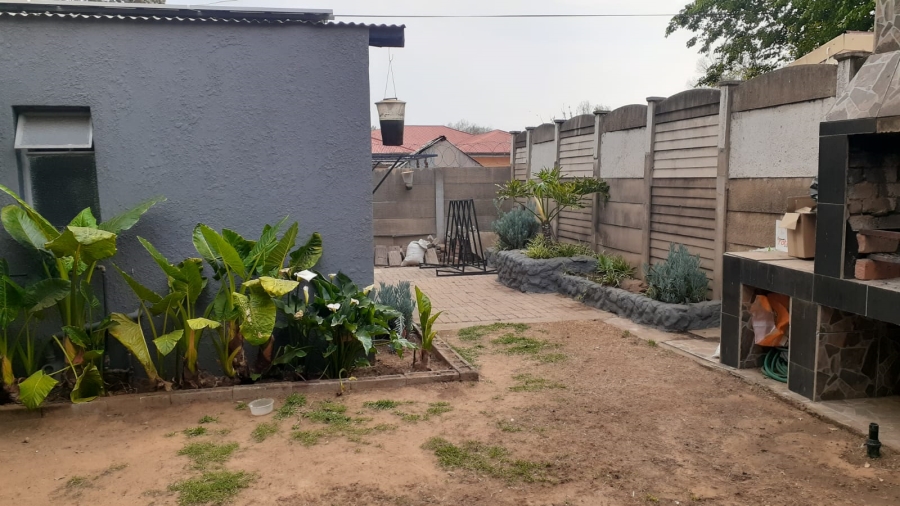 3 Bedroom Property for Sale in Vanderbijlpark Cw 6 Gauteng