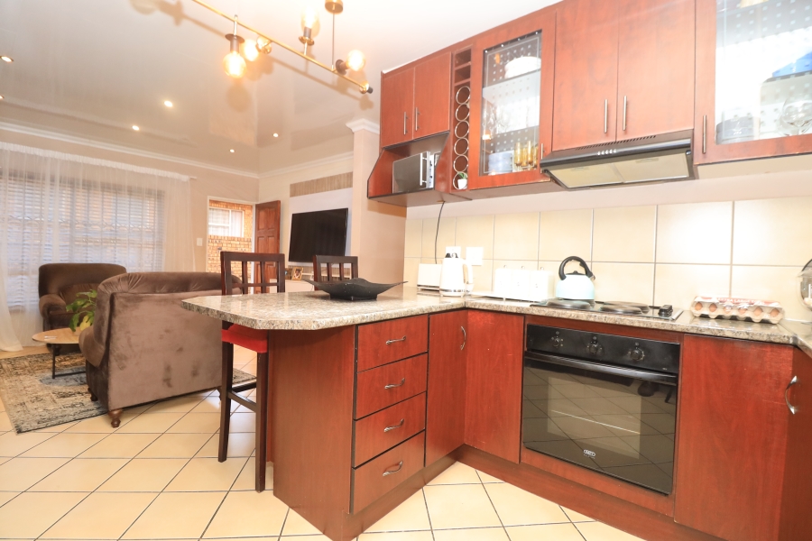 2 Bedroom Property for Sale in Witpoortjie Gauteng