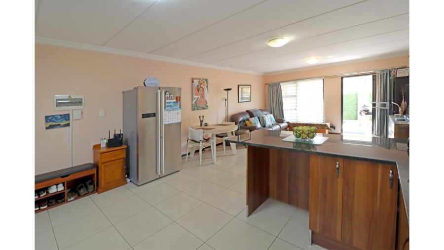 3 Bedroom Property for Sale in Barbeque Downs Gauteng