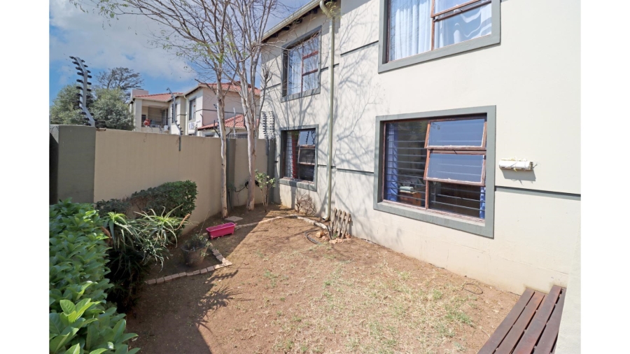 3 Bedroom Property for Sale in Barbeque Downs Gauteng