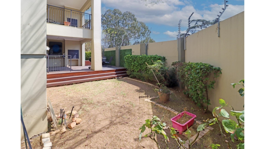 3 Bedroom Property for Sale in Barbeque Downs Gauteng