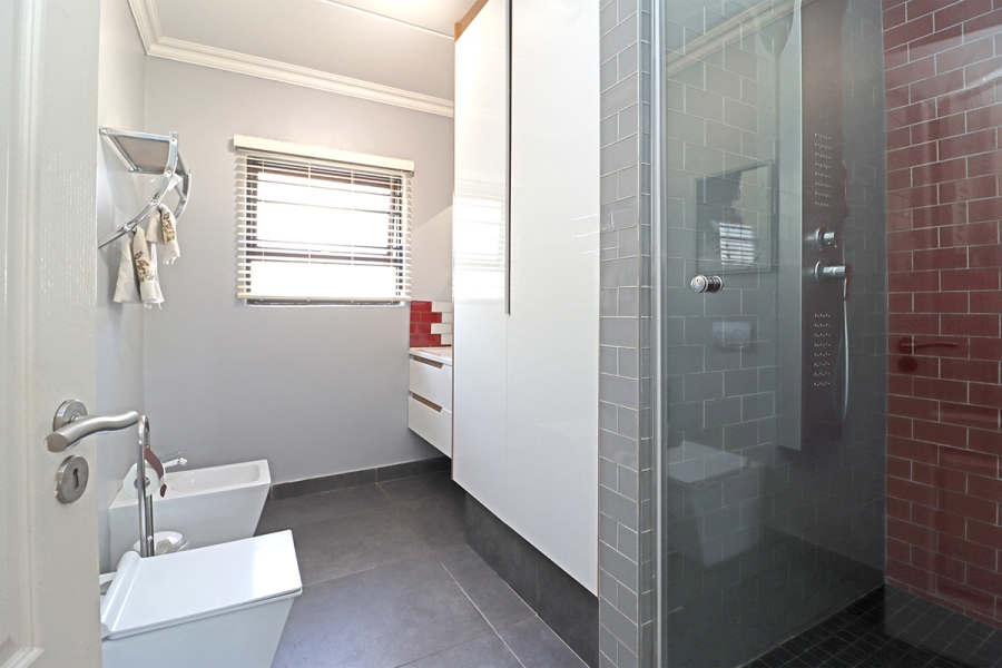 3 Bedroom Property for Sale in Barbeque Downs Gauteng
