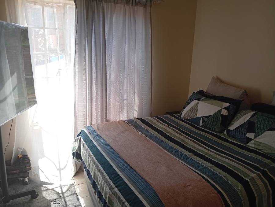 To Let 2 Bedroom Property for Rent in Equestria Gauteng