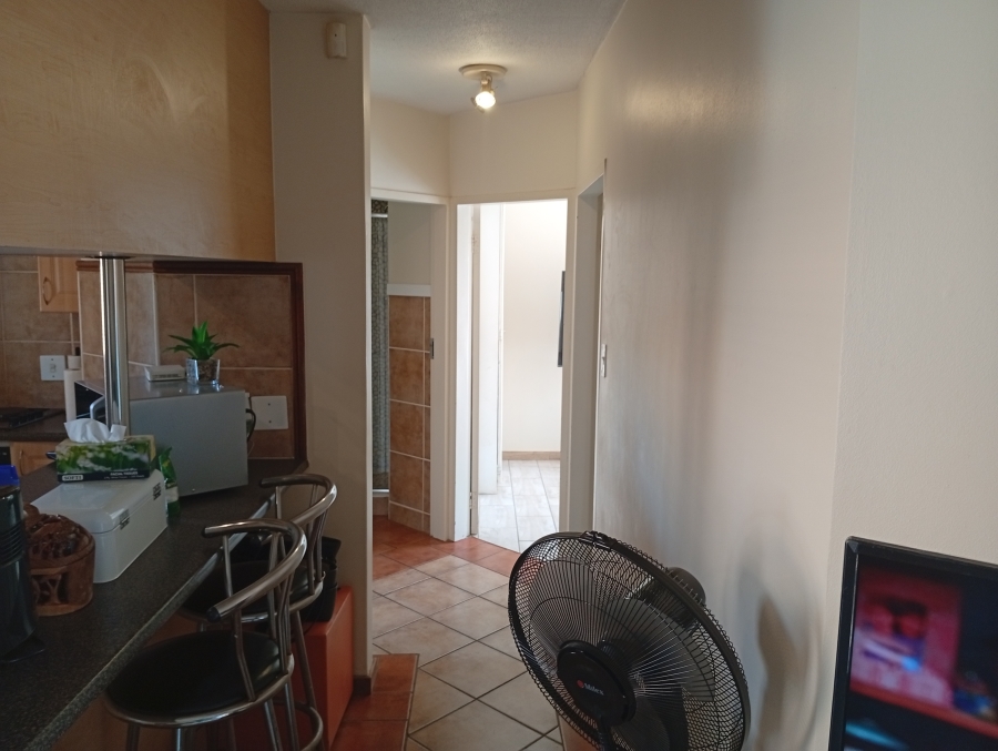 To Let 2 Bedroom Property for Rent in Equestria Gauteng
