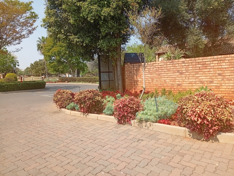 To Let 2 Bedroom Property for Rent in Equestria Gauteng