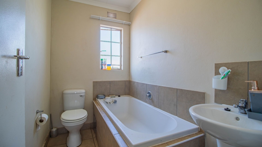 3 Bedroom Property for Sale in Sky City Gauteng