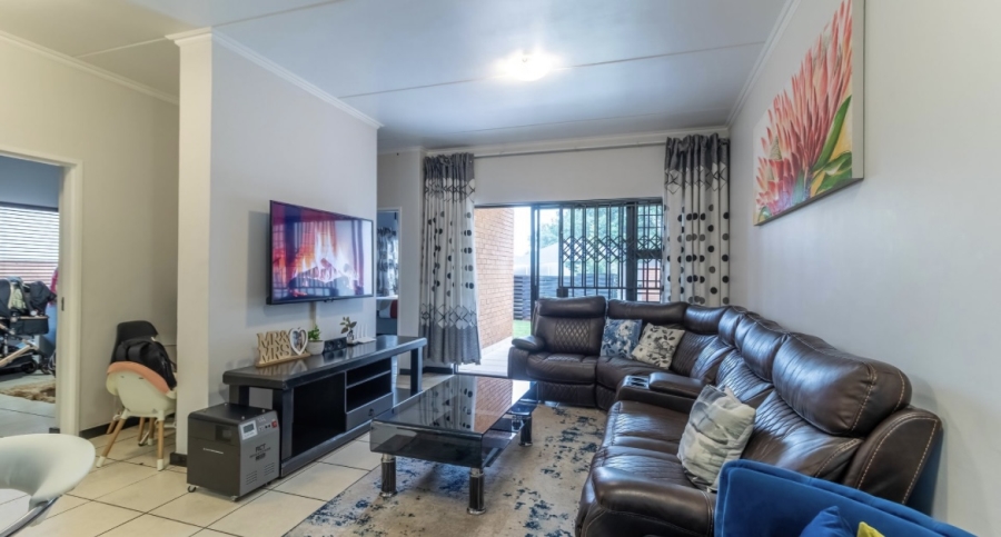 3 Bedroom Property for Sale in Oakdene Gauteng