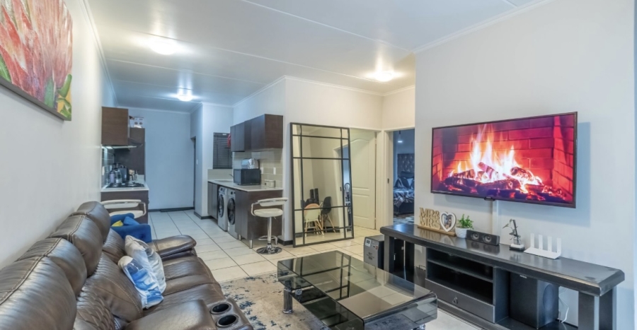 3 Bedroom Property for Sale in Oakdene Gauteng
