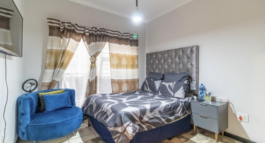 3 Bedroom Property for Sale in Oakdene Gauteng