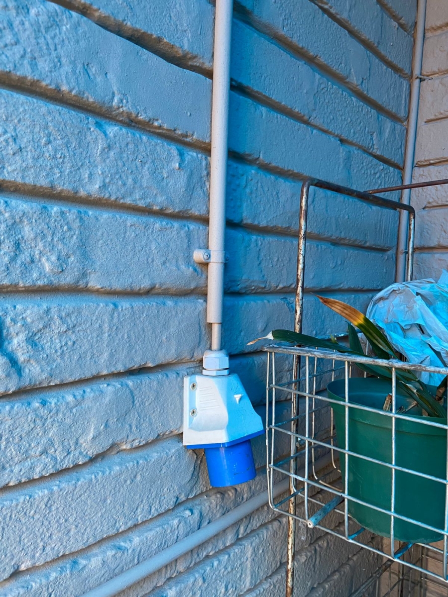 5 Bedroom Property for Sale in Flora Gardens Gauteng