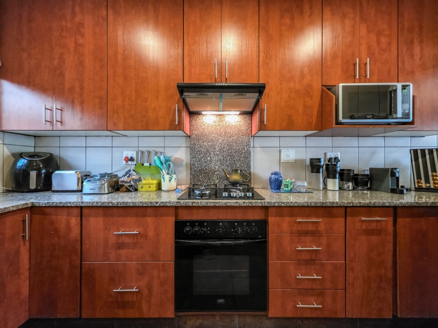 2 Bedroom Property for Sale in Garsfontein Gauteng