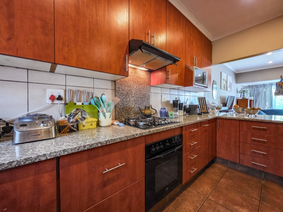2 Bedroom Property for Sale in Garsfontein Gauteng