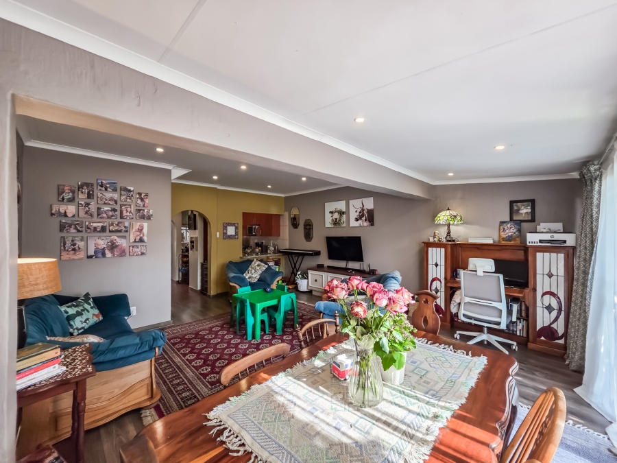 2 Bedroom Property for Sale in Garsfontein Gauteng