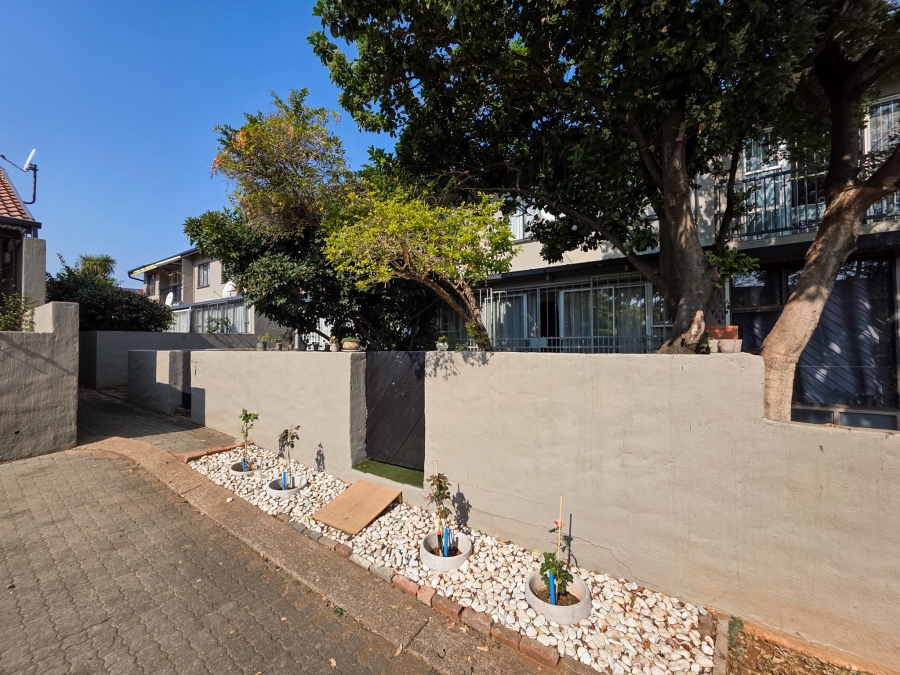 2 Bedroom Property for Sale in Garsfontein Gauteng