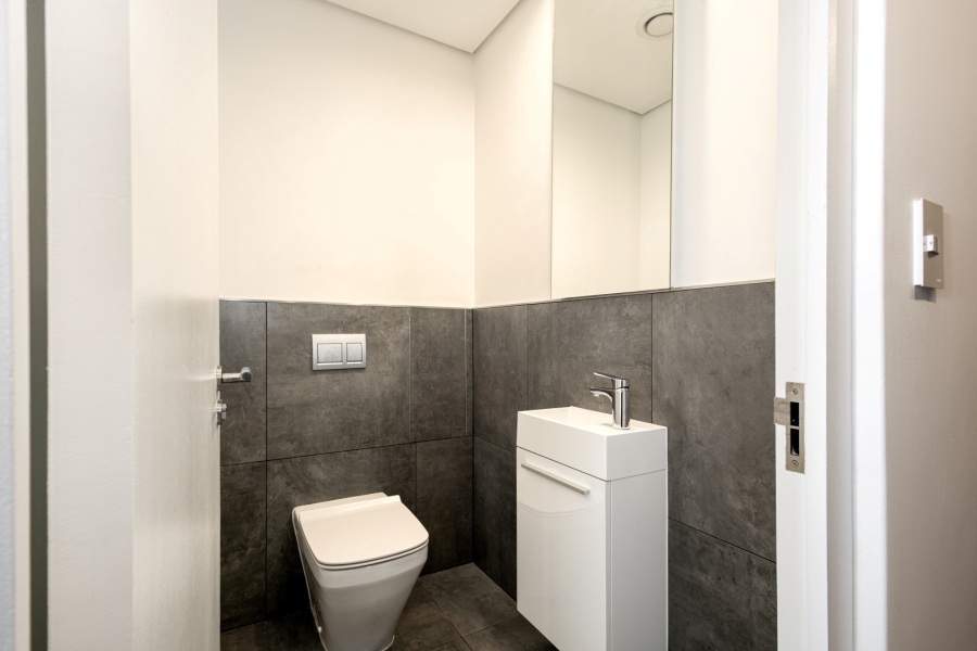 3 Bedroom Property for Sale in Illovo Gauteng