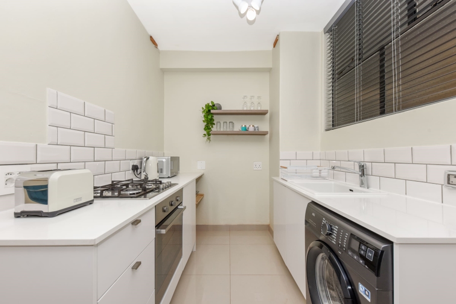 1 Bedroom Property for Sale in Illovo Gauteng