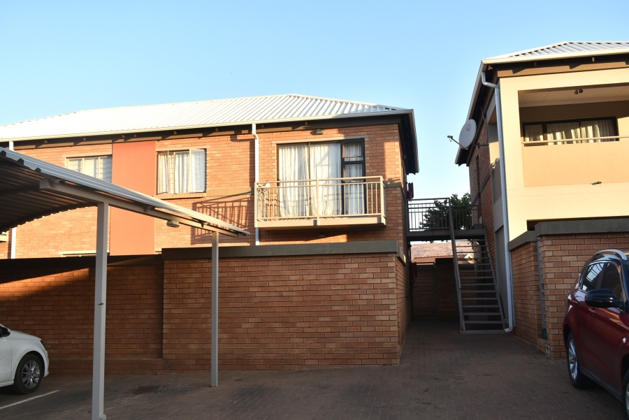 2 Bedroom Property for Sale in Andeon Gauteng