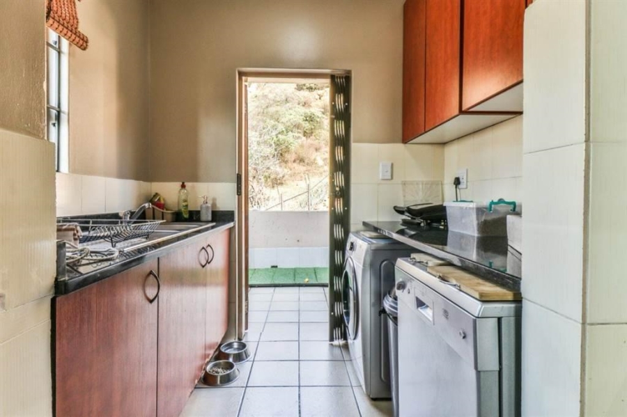 To Let 3 Bedroom Property for Rent in Sunnyrock Gauteng