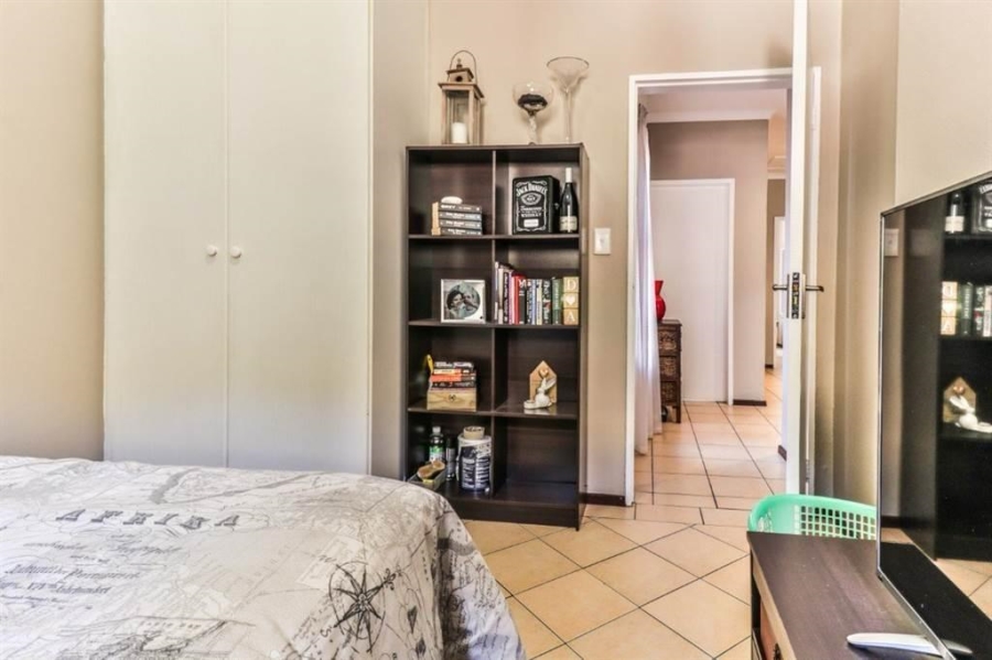 To Let 3 Bedroom Property for Rent in Sunnyrock Gauteng