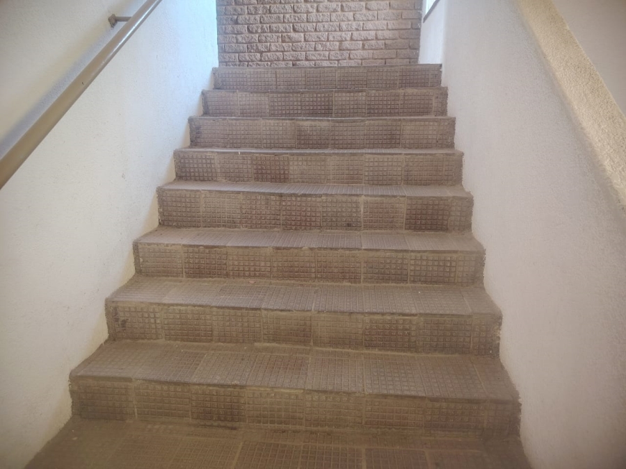 2 Bedroom Property for Sale in Greenhills Gauteng