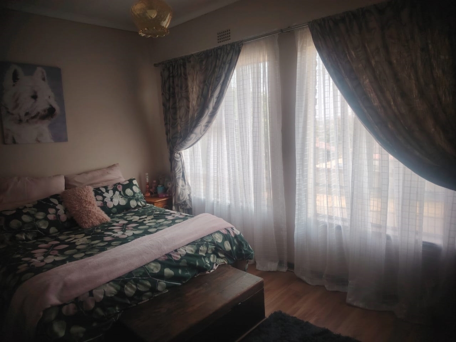 2 Bedroom Property for Sale in Greenhills Gauteng