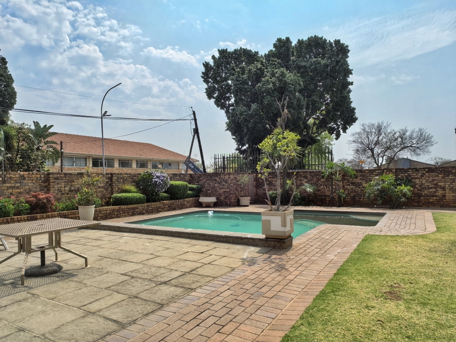 3 Bedroom Property for Sale in Fairland Gauteng