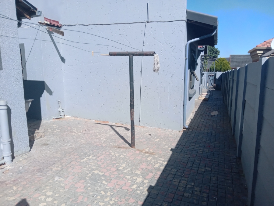 3 Bedroom Property for Sale in Vosloorus Gauteng