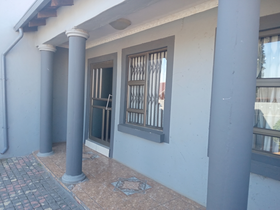 3 Bedroom Property for Sale in Vosloorus Gauteng