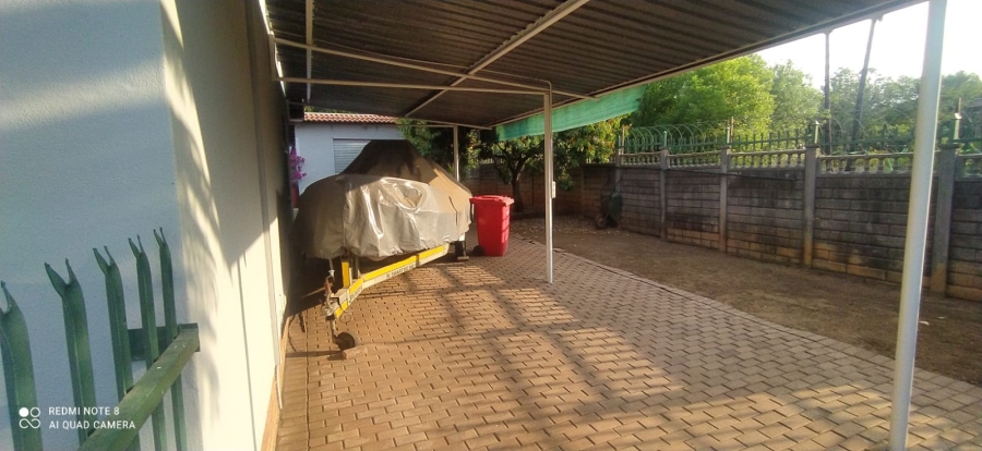 3 Bedroom Property for Sale in Magalieskruin Gauteng